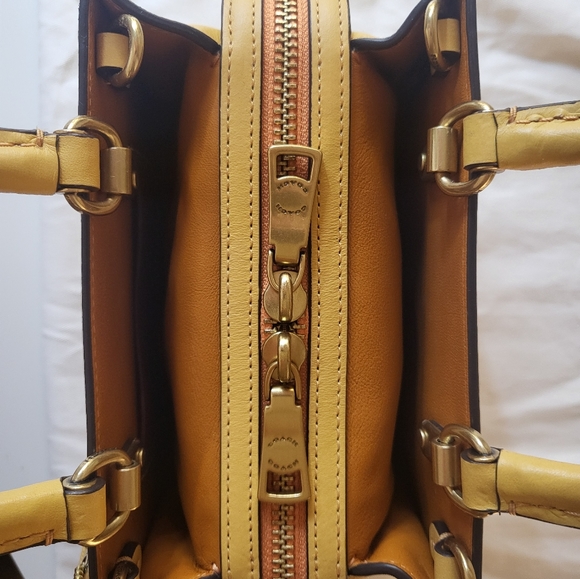 Coach Rogue 17 in Original Natural Leather: Brass/Carrot - Picture 7 of 13